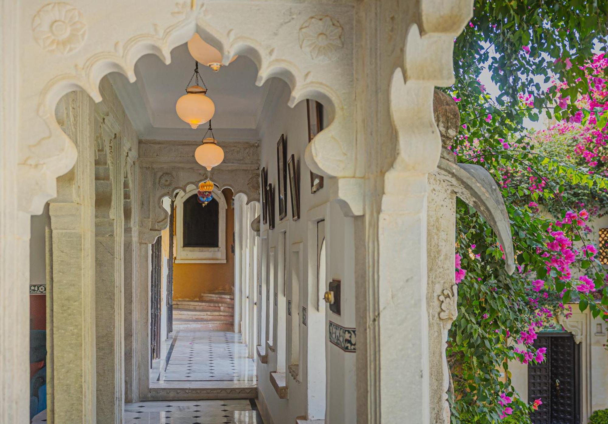The Rawla Narlai - A Luxury Heritage Stay In Leopard Country Exterior photo