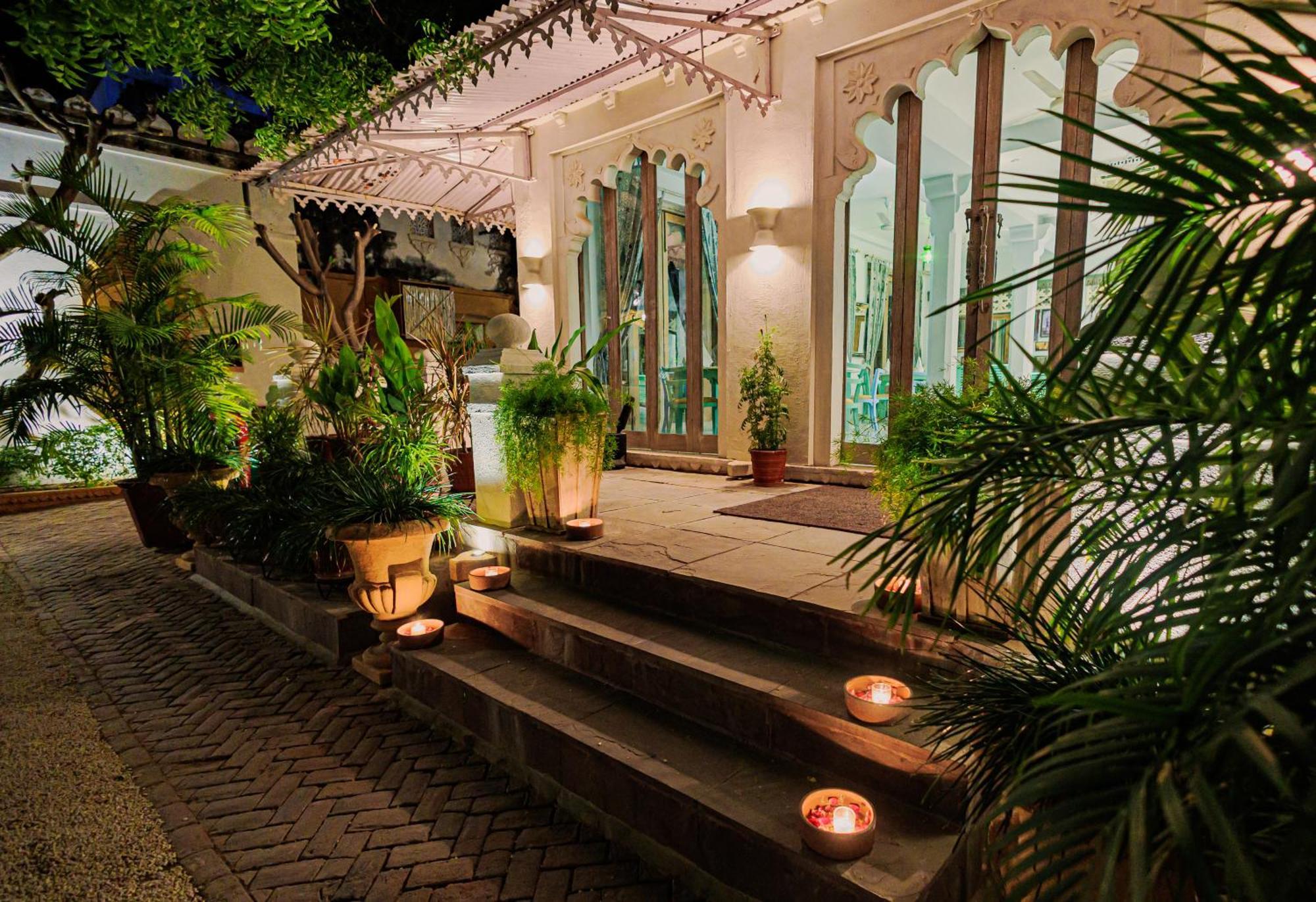 The Rawla Narlai - A Luxury Heritage Stay In Leopard Country Exterior photo