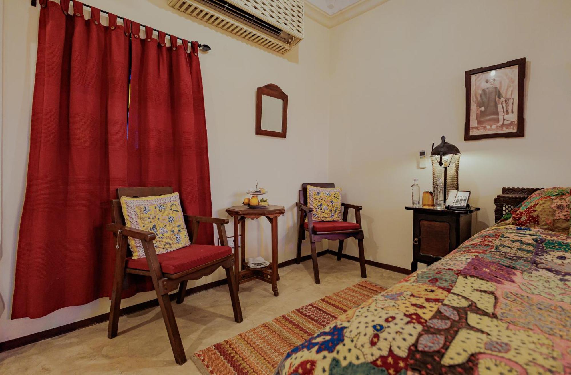 The Rawla Narlai - A Luxury Heritage Stay In Leopard Country Exterior photo